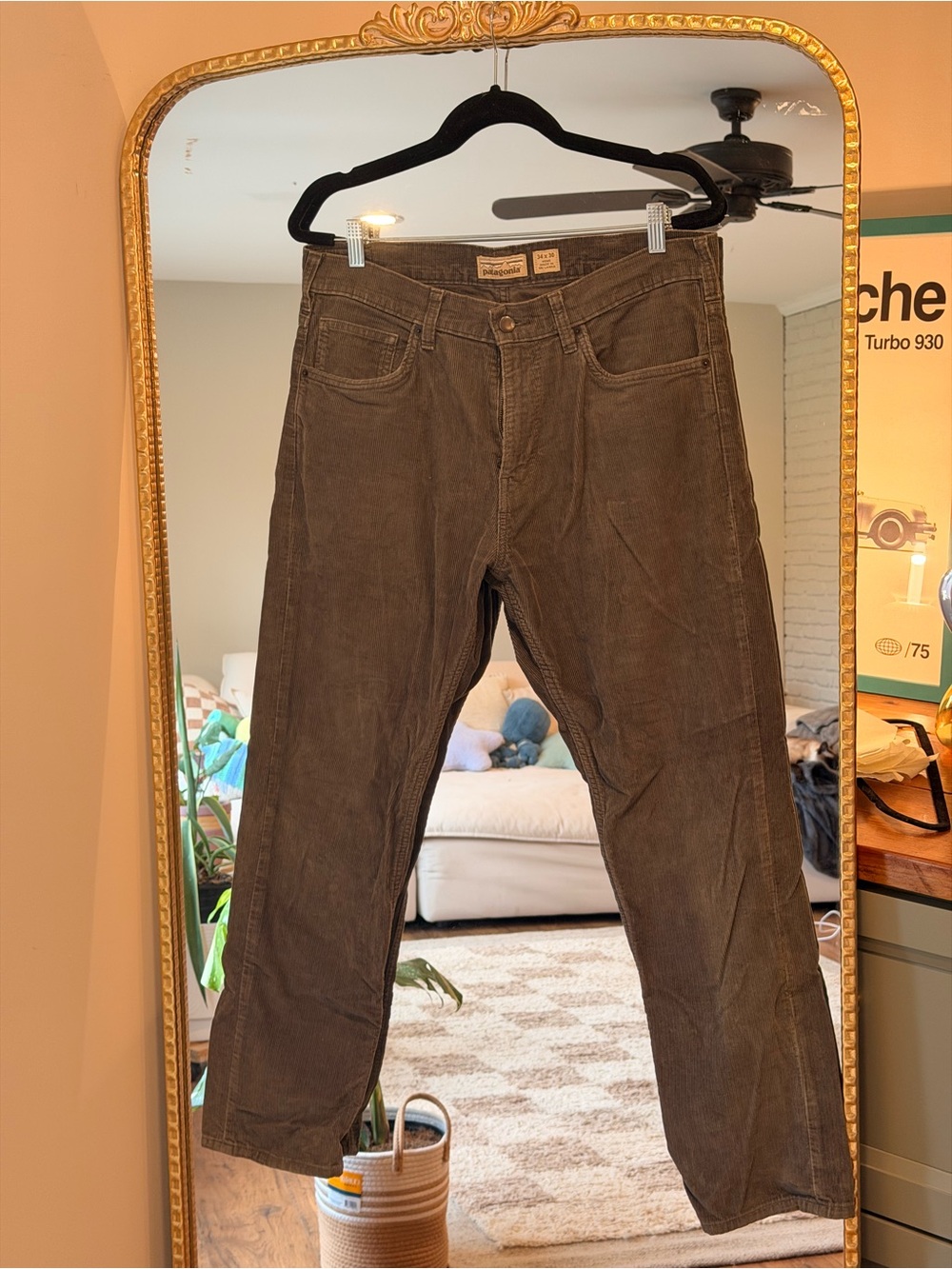 Patagonia Iron Clad Dark Green Corduroy Pants Men’s 34x30